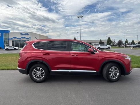 Used 2019 Hyundai Santa Fe SE AWD/4WD image 2