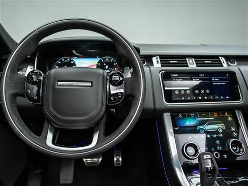 Used 2022 Land Rover Range Rover Sport HST image 19