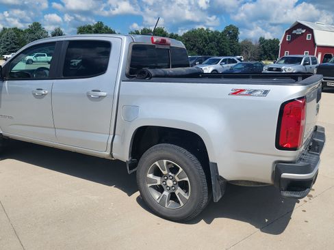 Used 2019 Chevrolet Colorado Z71 AWD/4WD image 6