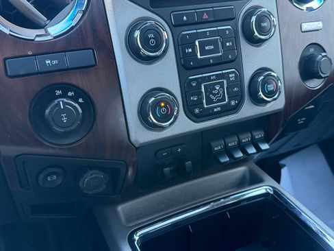 Used 2016 Ford F250 Lariat w/ Lariat Ultimate Package image 26