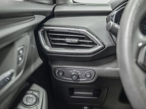 Used 2021 Chevrolet TrailBlazer LT image 20