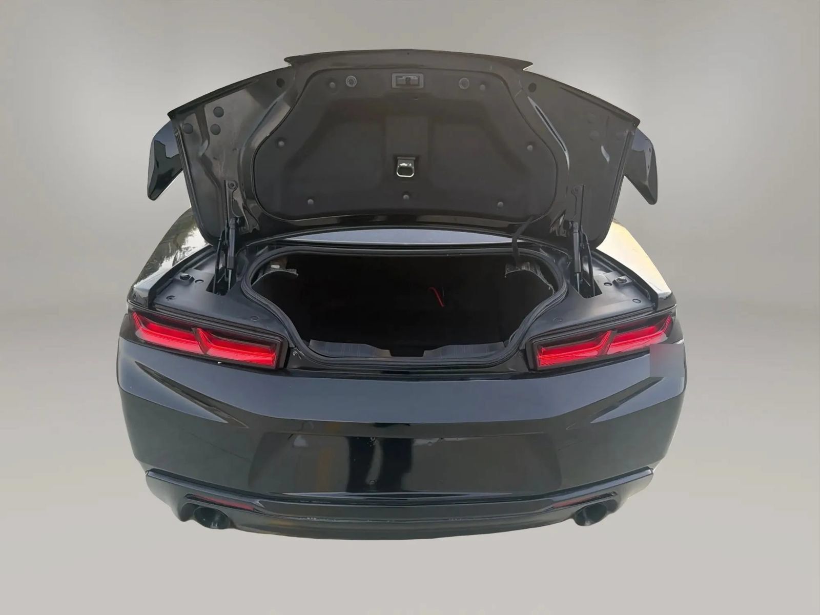 Used 2016 Chevrolet Camaro LT RWD image 16