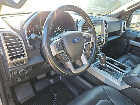 Used 2018 Ford F150 Platinum w/ Equipment Group 701A Luxury image 14