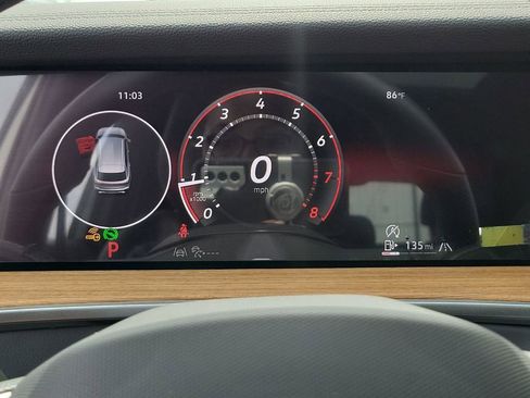 Used 2025 Volkswagen Tiguan SEL R-Line AWD/4WD image 11