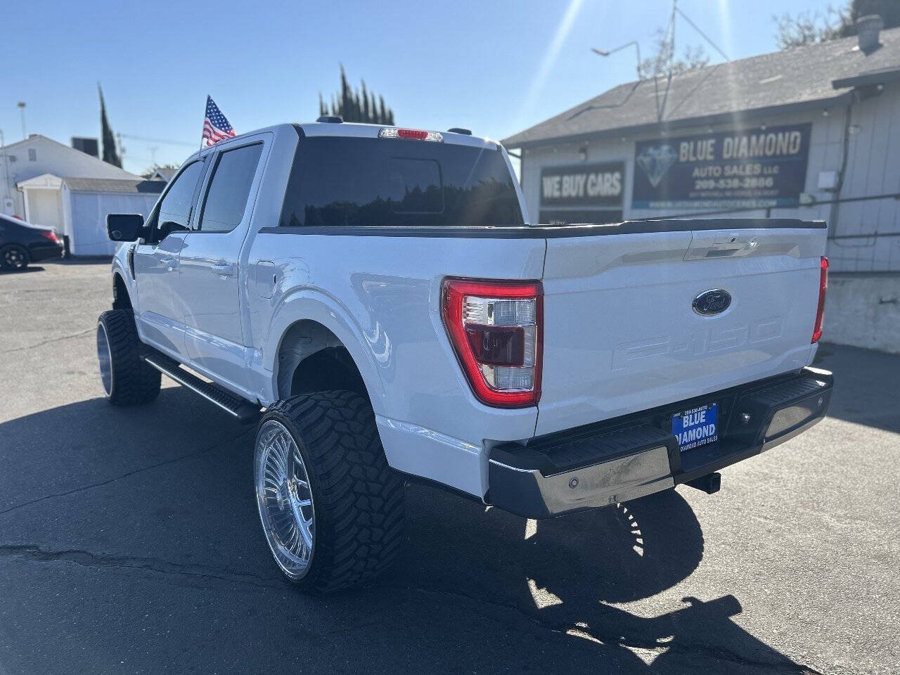 Used 2021 Ford F150 Lariat AWD/4WD image 5