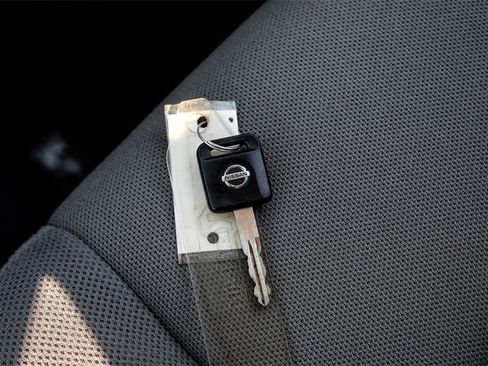 Used 2019 Nissan Frontier S image 52