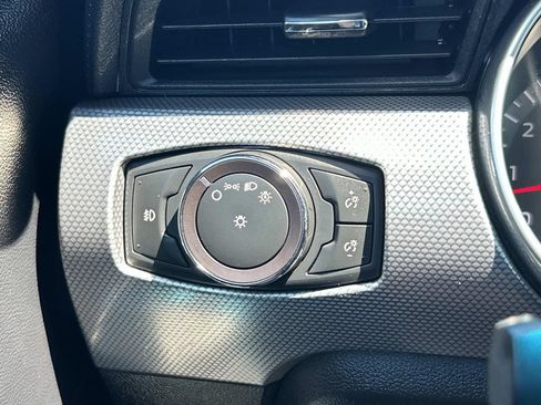 Used 2019 Ford Mustang GT RWD image 33