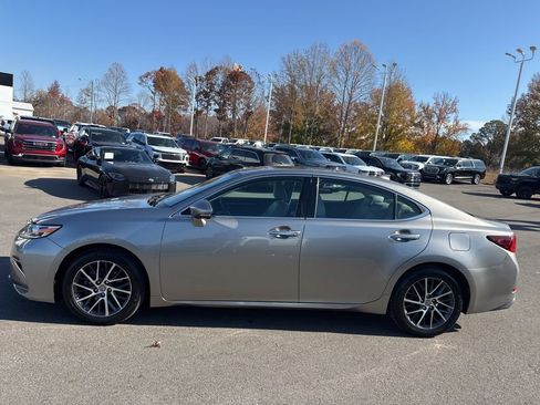 Used 2018 Lexus ES 350 image 2