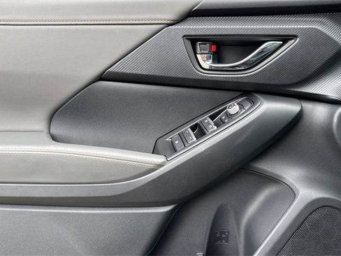 Used 2025 Subaru Crosstrek 2.5i Limited w/ Popular Package #4A image 11