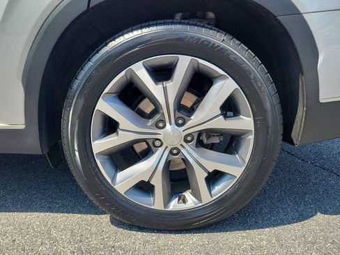 Used 2022 Hyundai Palisade SEL w/ Premium Package FWD image 7