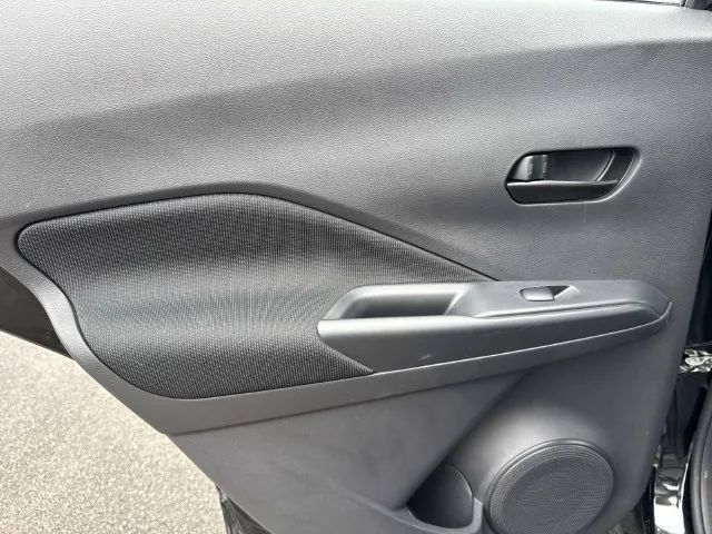 Certified 2025 Nissan Kicks Play S FWD image 20