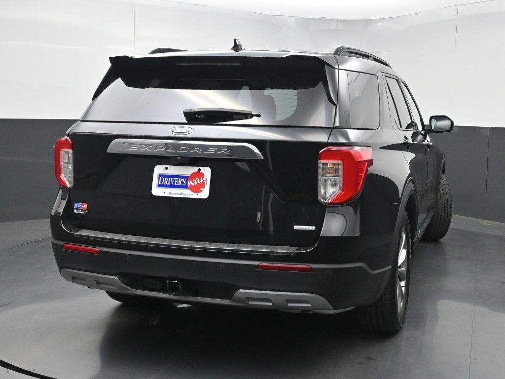 Used 2020 Ford Explorer XLT w/ Equipment Group 202A RWD image 39