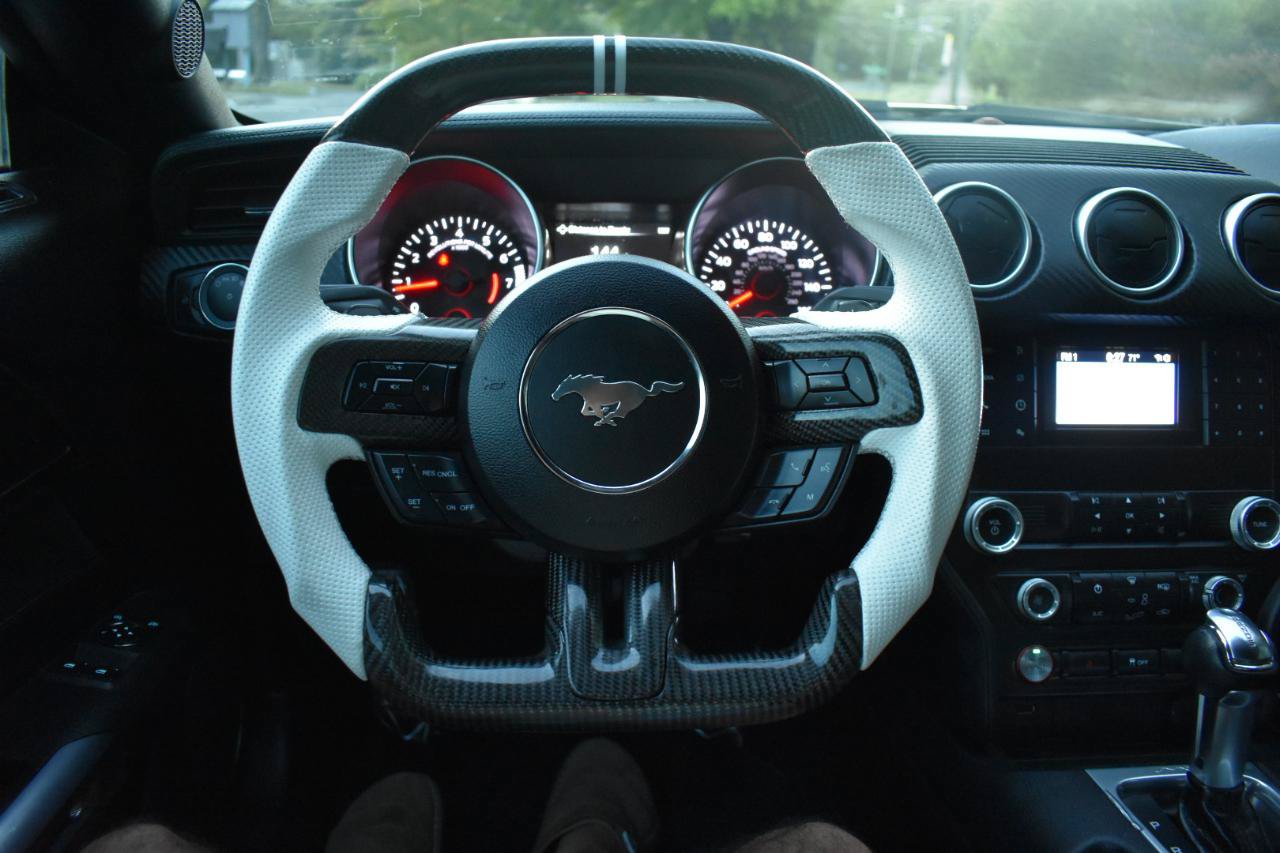 Used 2019 Ford Mustang Coupe RWD image 26