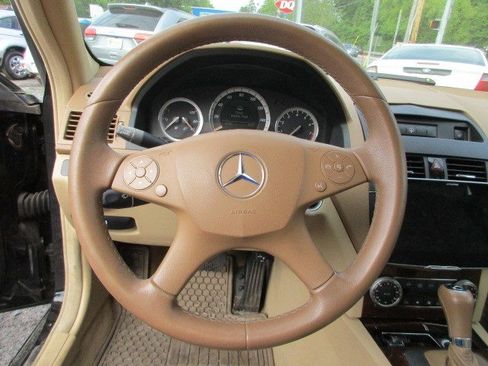 Used 2008 Mercedes-Benz C 300 4MATIC Sedan image 21