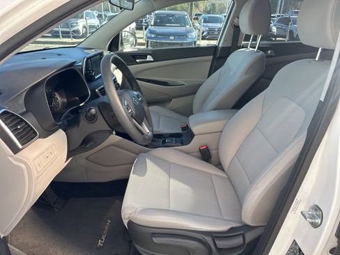Used 2020 Hyundai Tucson SE image 8
