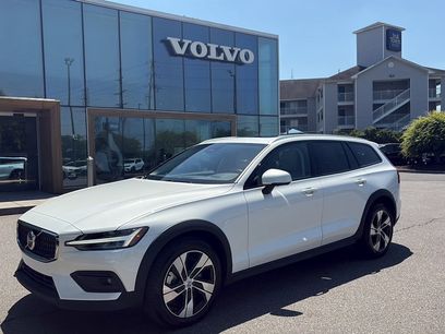 Certified 2025 Volvo V60 B5 Cross Country Plus