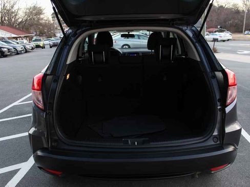 Used 2016 Honda HR-V LX image 8