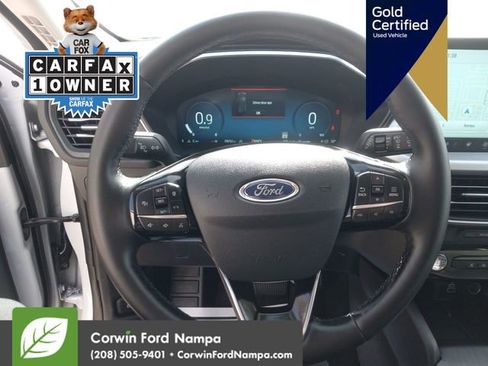 Certified 2025 Ford Escape Platinum image 16