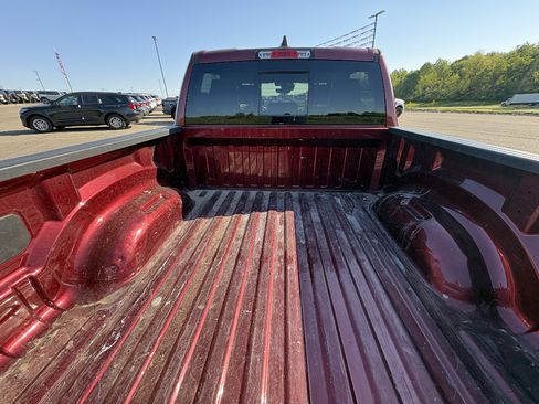 Used 2025 RAM 1500 Laramie AWD/4WD image 16