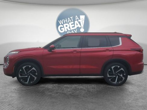 Used 2023 Mitsubishi Outlander SE AWD/4WD image 7