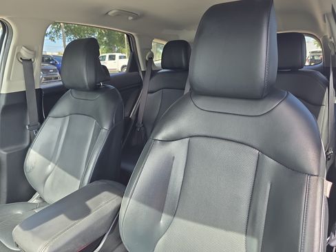 Used 2024 Kia Sportage EX FWD image 21