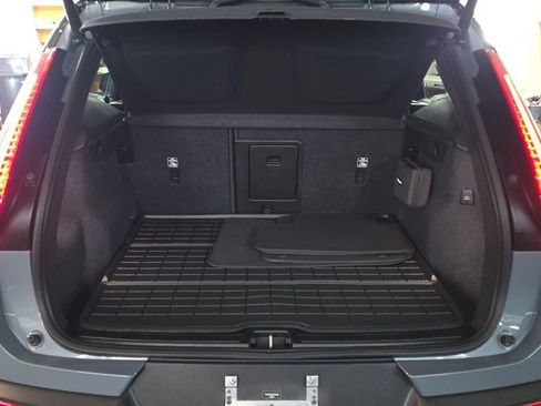 Certified 2023 Volvo XC40 Recharge Ultimate image 14