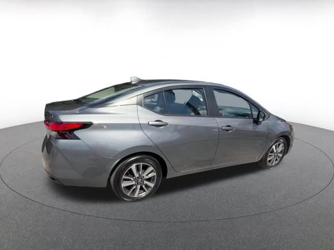 Used 2025 Nissan Versa SV FWD image 15