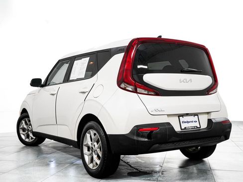 Used 2022 Kia Soul LX w/ Technology Package FWD image 5