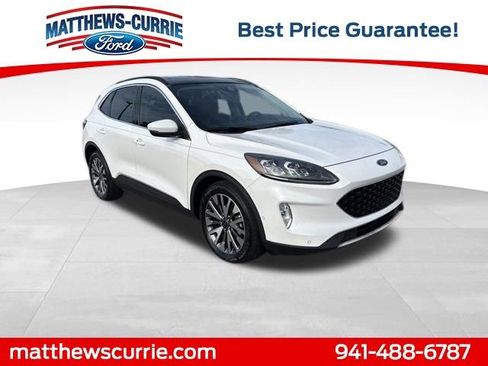Certified 2020 Ford Escape Titanium FWD image 1