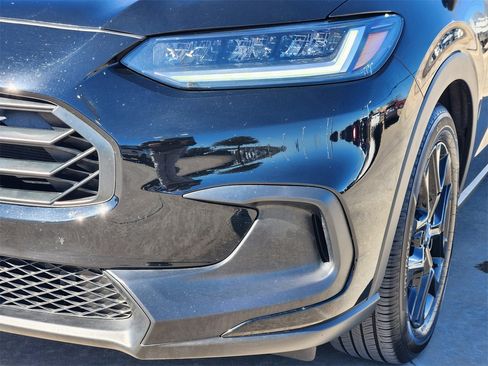 Certified 2025 Honda HR-V Sport image 9