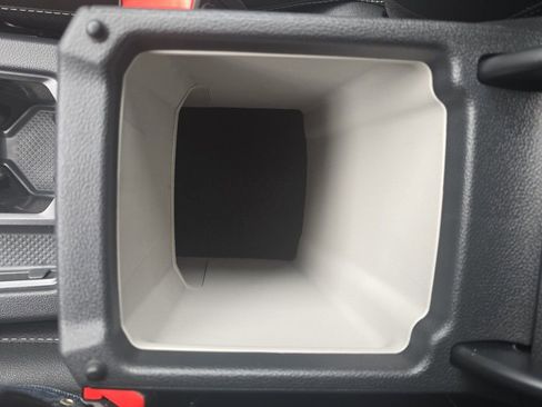 New 2025 Volkswagen Taos SEL image 20