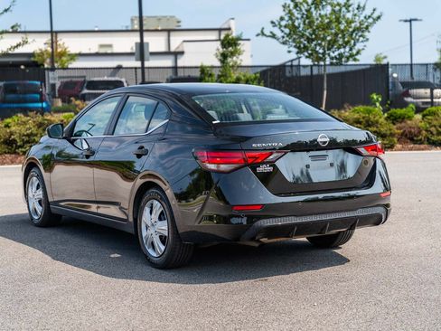Used 2024 Nissan Sentra S FWD image 5