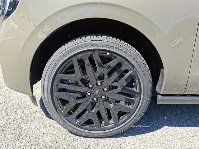 New 2027 Ford Expedition Platinum w/ Stealth Performance Package AWD/4WD image 10