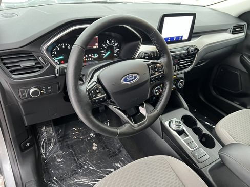 Certified 2021 Ford Escape SE w/ SE Sport Appearance Package image 15