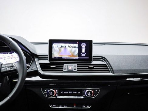 Used 2018 Audi Q5 2.0T Premium Plus w/ Premium Plus Package AWD/4WD image 15