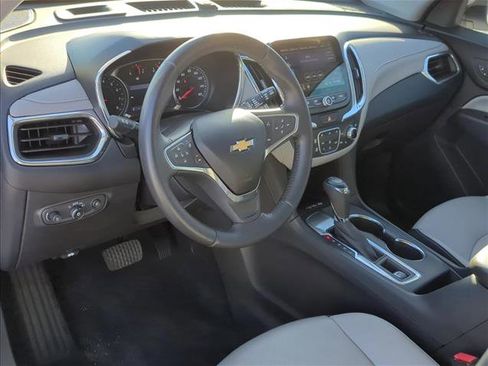 Used 2020 Chevrolet Equinox Premier image 11