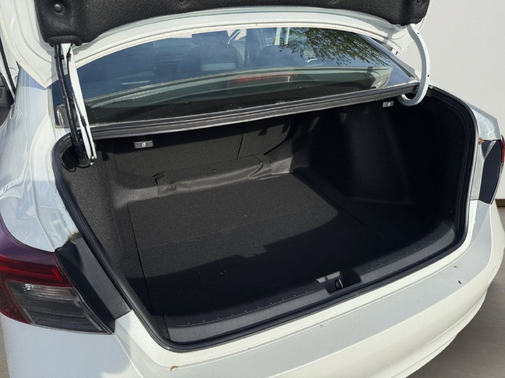 Used 2026 Honda Civic FWD Hybrid Sedan image 29