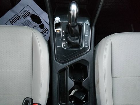 Used 2019 Volkswagen Tiguan SEL image 37
