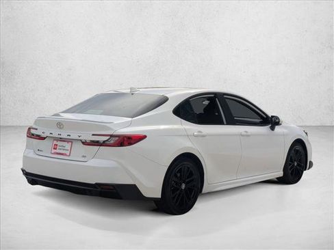Certified 2025 Toyota Camry SE image 5