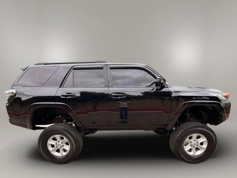 Used 2016 Toyota 4Runner SR5 RWD image 12