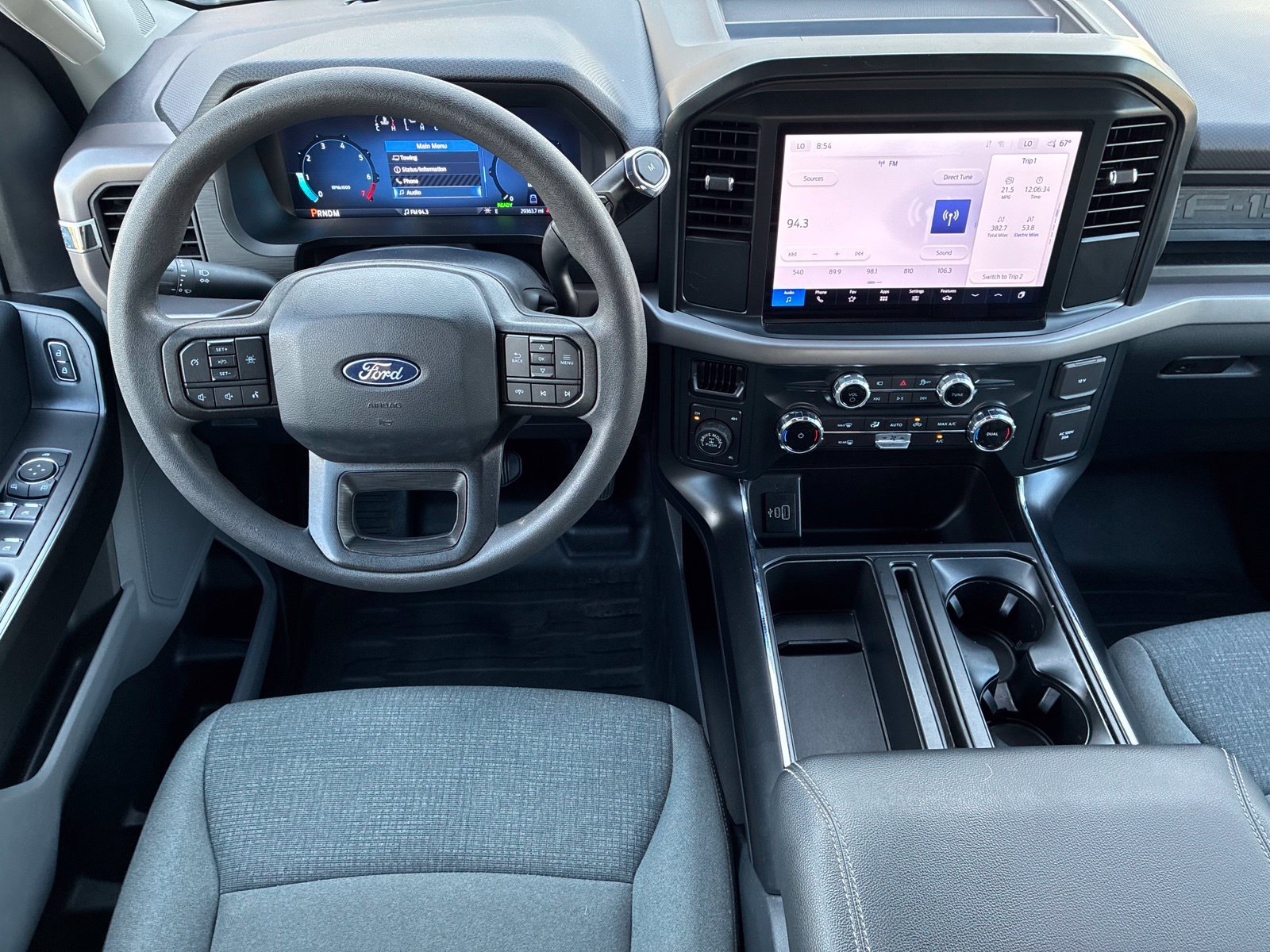 Used 2025 Ford F150 XL w/ Equipment Group 104A Hybrid AWD/4WD image 17