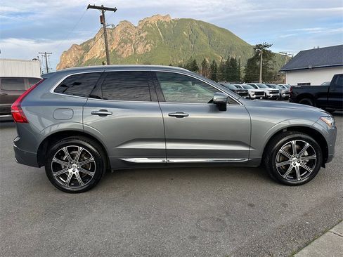 Used 2019 Volvo XC60 T8 Inscription w/ Advanced Package image 5