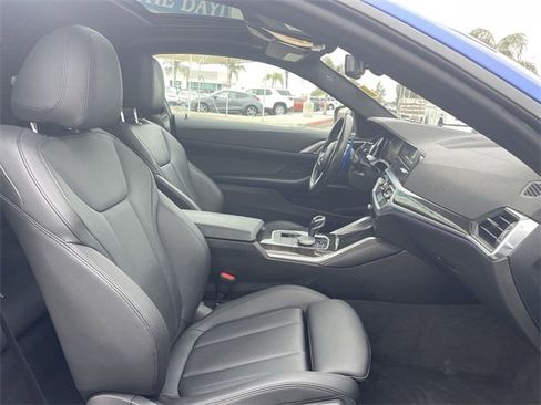 Used 2021 BMW 430i Coupe w/ M Sport Package image 28