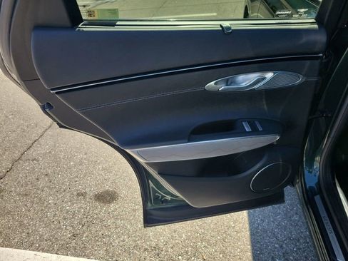 Used 2022 Genesis GV70 2.5T w/ Advanced Package image 40