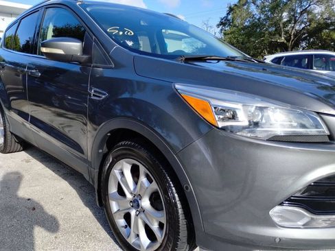 Used 2014 Ford Escape Titanium w/ Equipment Group 401A AWD/4WD image 18