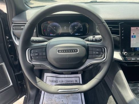 Used 2023 Jeep Wagoneer 4WD image 21