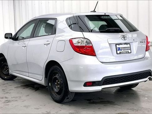 Used 2011 Toyota Matrix w/ Matrix Sport Pkg FWD image 11