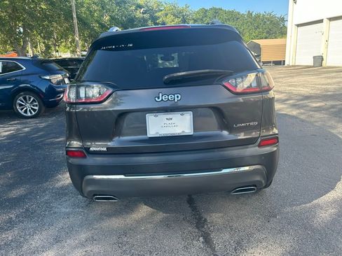 Used 2019 Jeep Cherokee Limited image 4