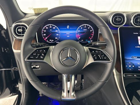 Certified 2026 Mercedes-Benz GLC 300 image 17