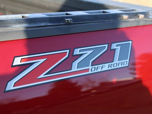 Used 2018 Chevrolet Colorado Z71 image 27